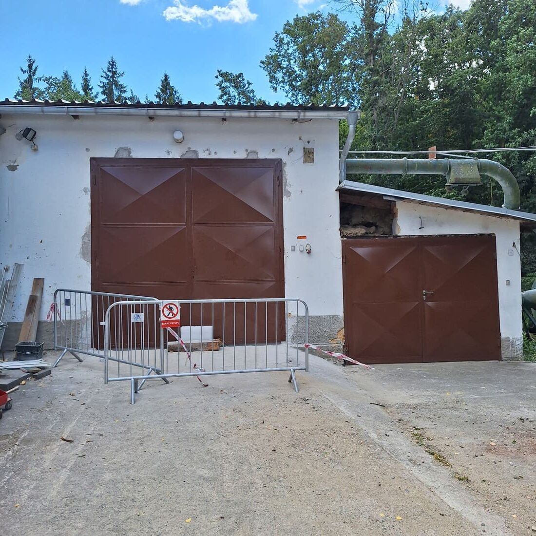 vrata dílny